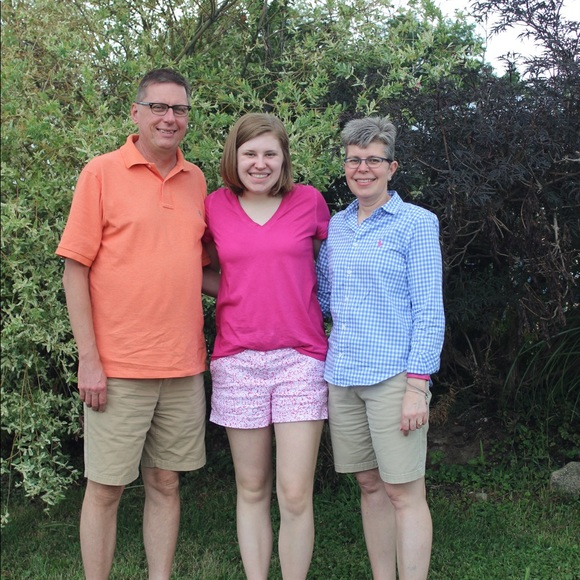 Meet your Posher, Beth - Picture 1 of 1